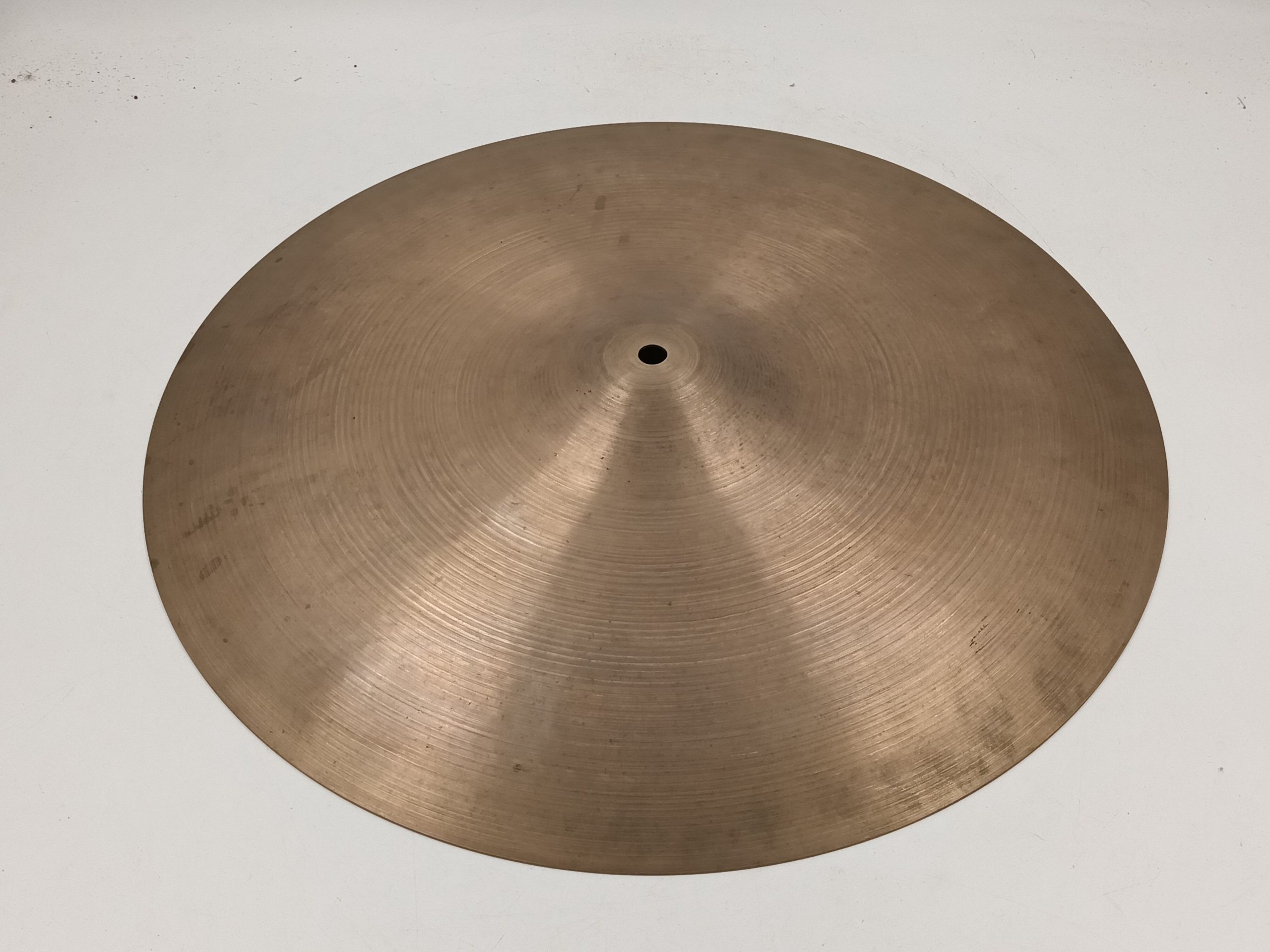 Vintage 1970s Zildjian Avedis 18